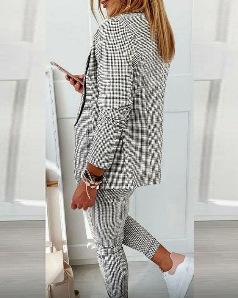 Vivienne | Women's 2 Piece Check Blazer and Slim Trouser Suit Set
