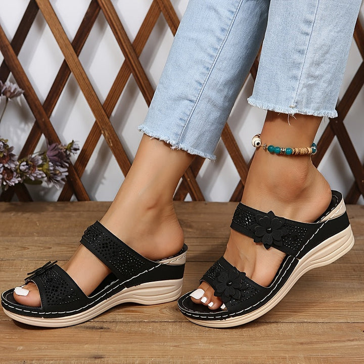 Delor™ | Floral Wedge Slides