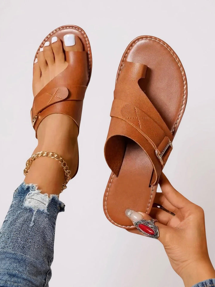 Sena | Toe-Loop Slides