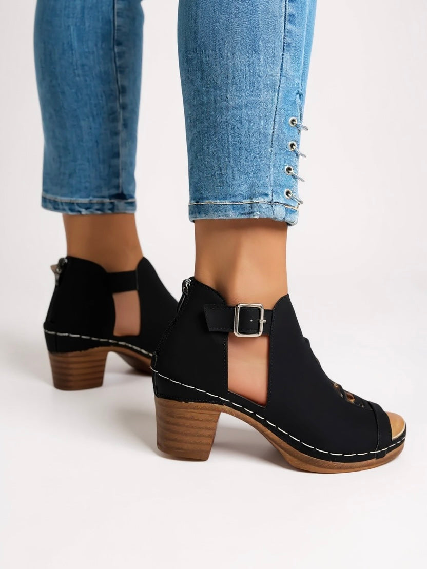 Celeste | Cross Sandals