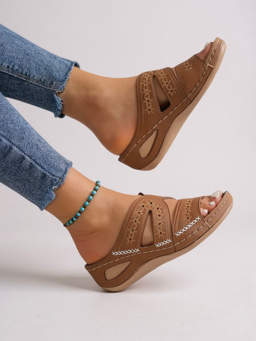 Calla | Embroidered Slide Sandals