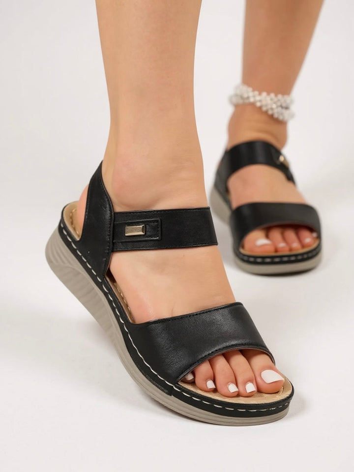 Liora | Easy Sandals