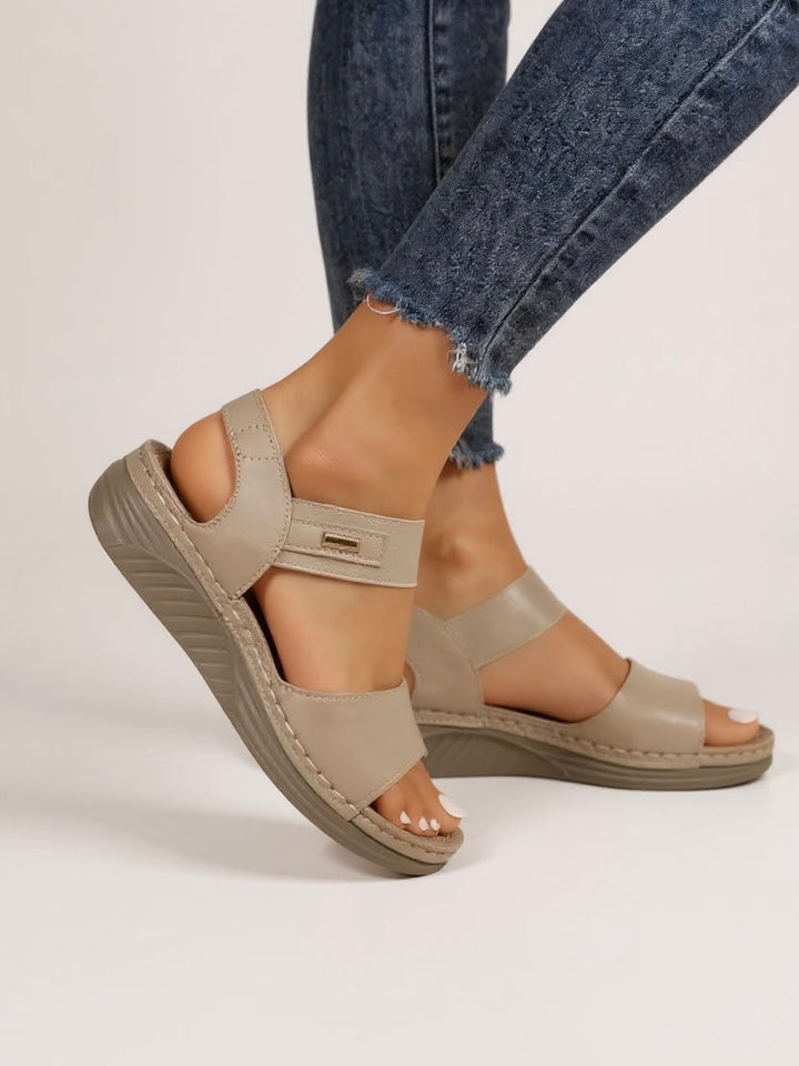 Liora | Easy Sandals