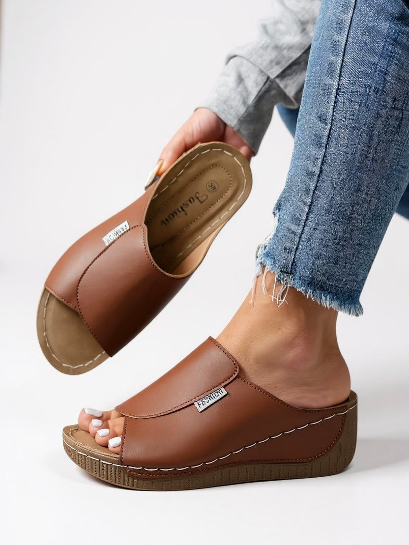 Ayla | Platform Slides