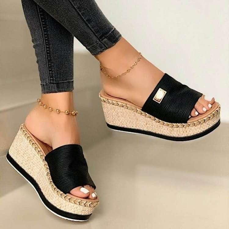 Women’s Wedge Sandals