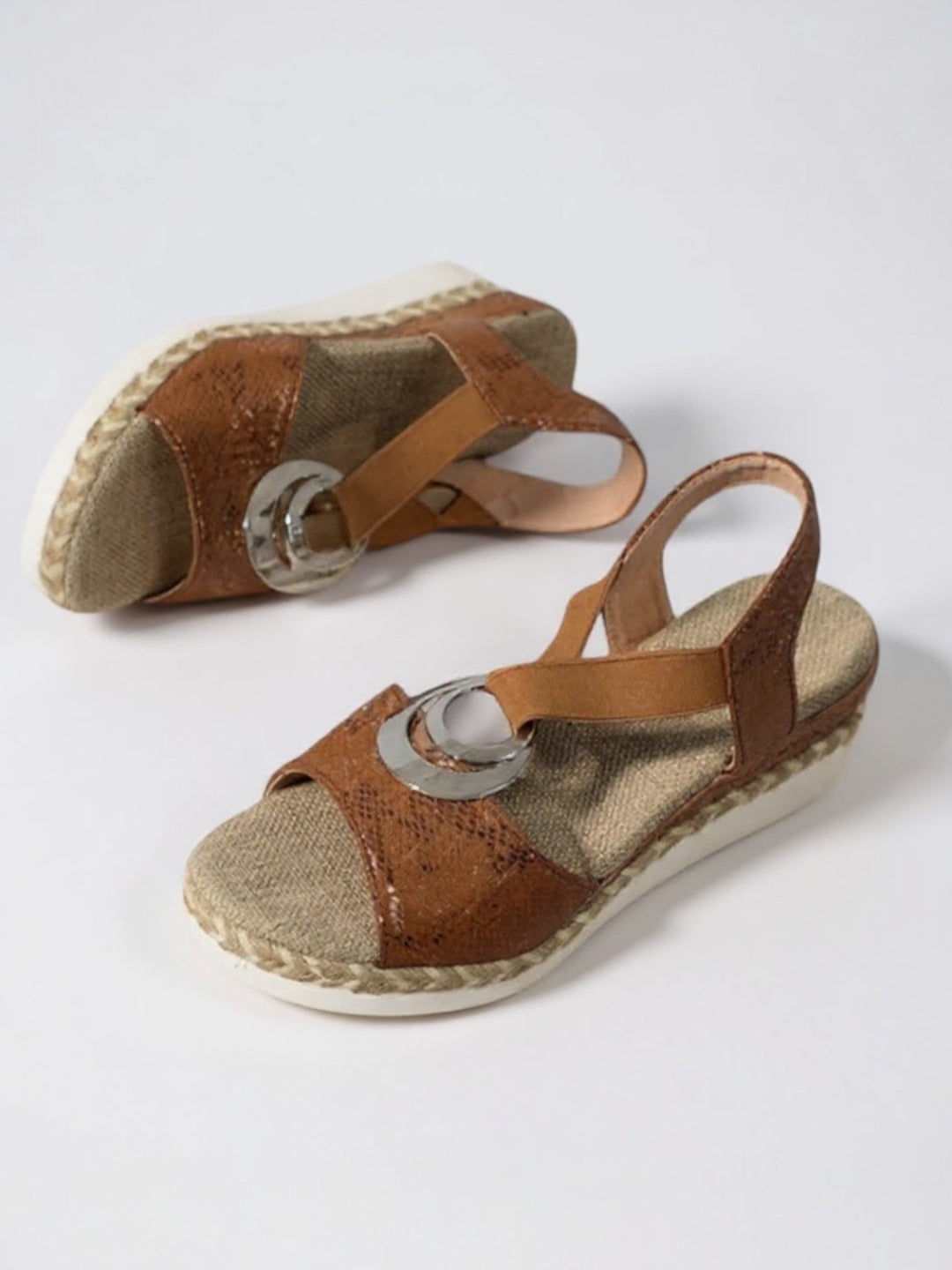 Luna | Crest Sandals