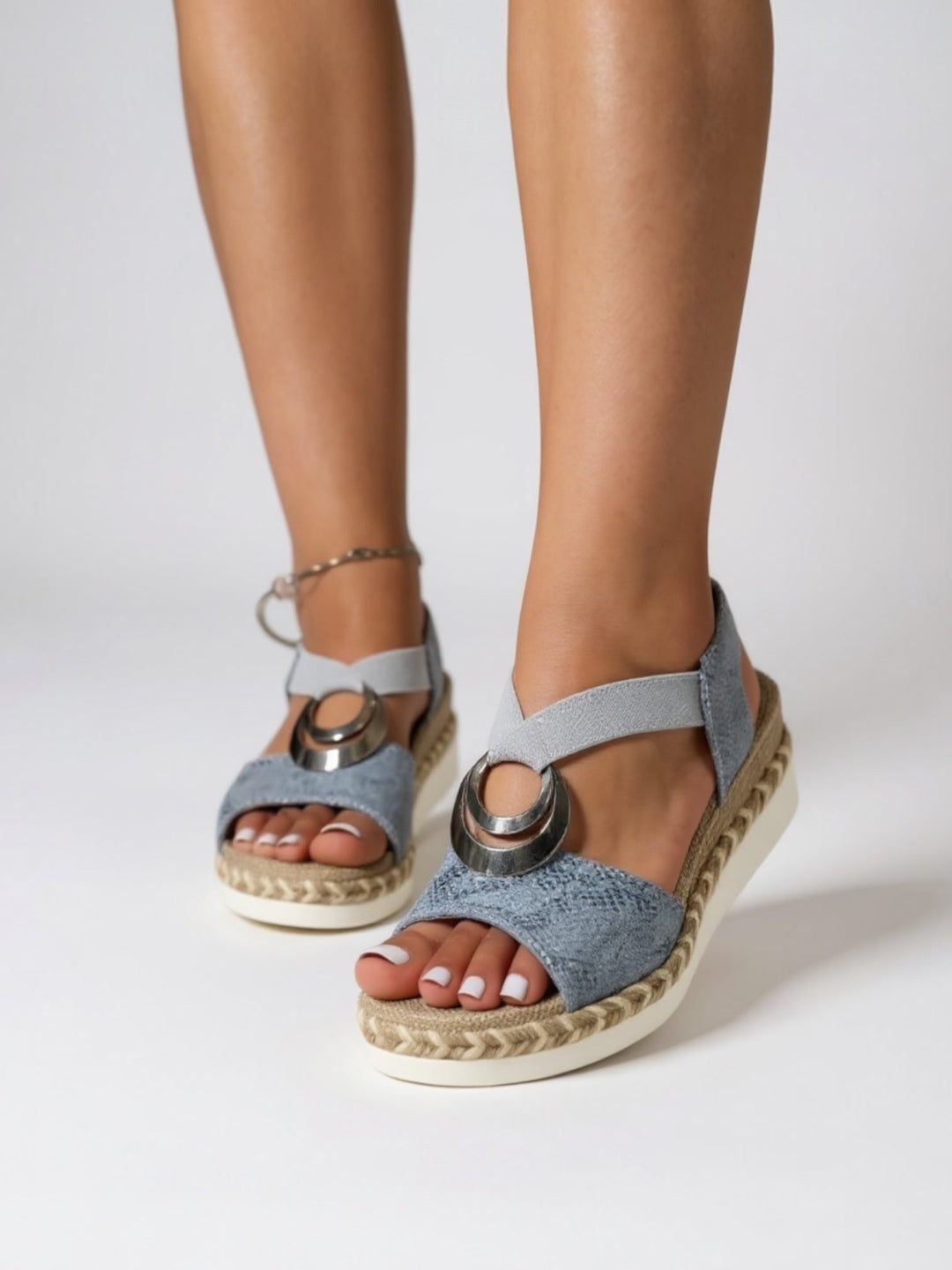 Luna | Crest Sandals