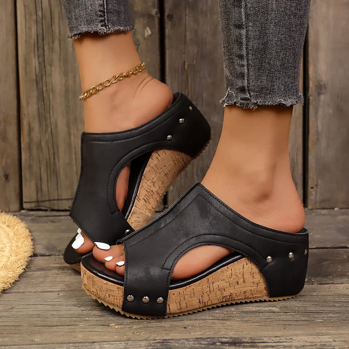 Lumi™ | Stud Wedges