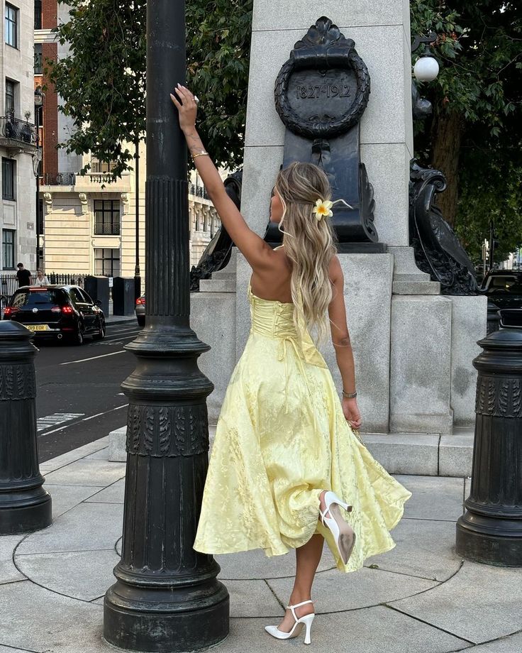 Niamh™ | Elegant Embroidered Deep V Sleeveless Dress