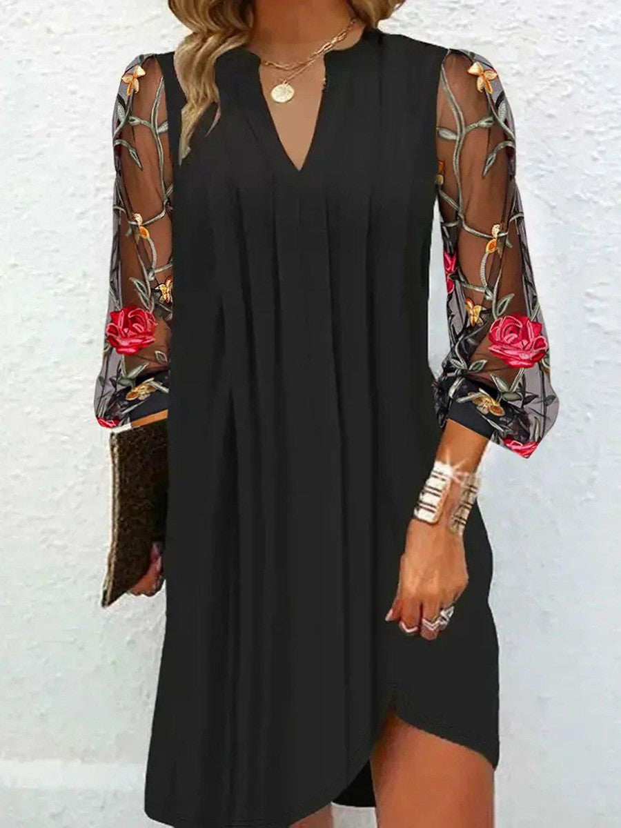 Corvaine | Women's Formal Dress with Floral Mesh Sleeves - Black - Image 4