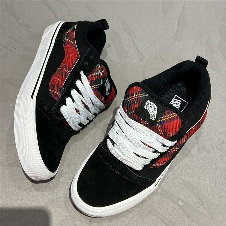 Darveth | Women's Plaid Canvas Sneakers - Image 2