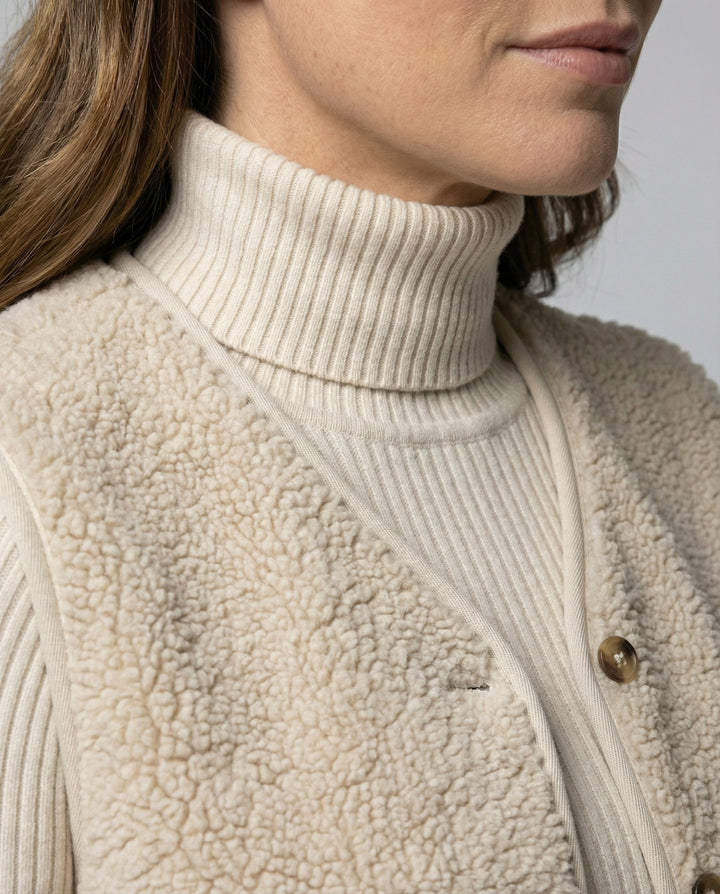 Delilah | Women's Button Front Sherpa Vest - Beige - Image 4