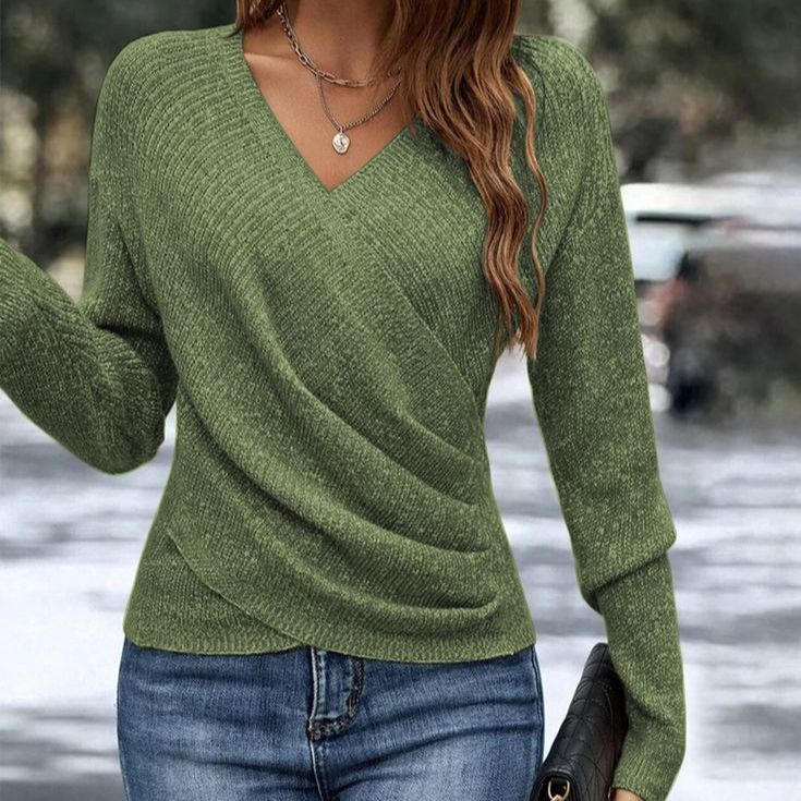 Amber | Women's V-Neck Long Sleeve Fitted Knit Sweater