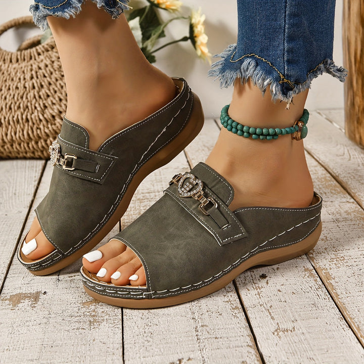 Fiorina | Romantic Charm, Everyday Comfort