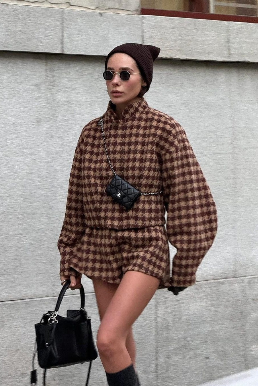 Nelvara | Women's Co-Ord Set Houndstooth Jacket & Shorts - Image 4