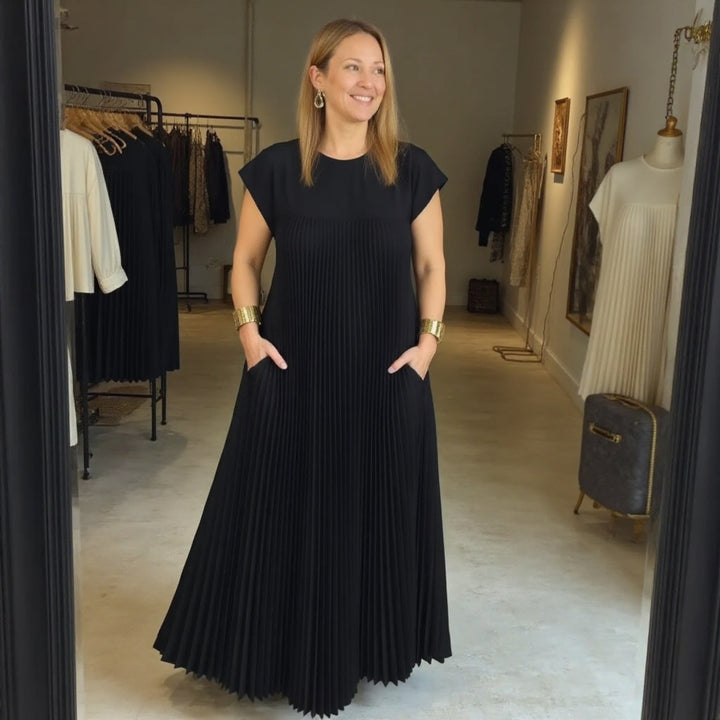 Gwendoline | Pleated Maxi Dress