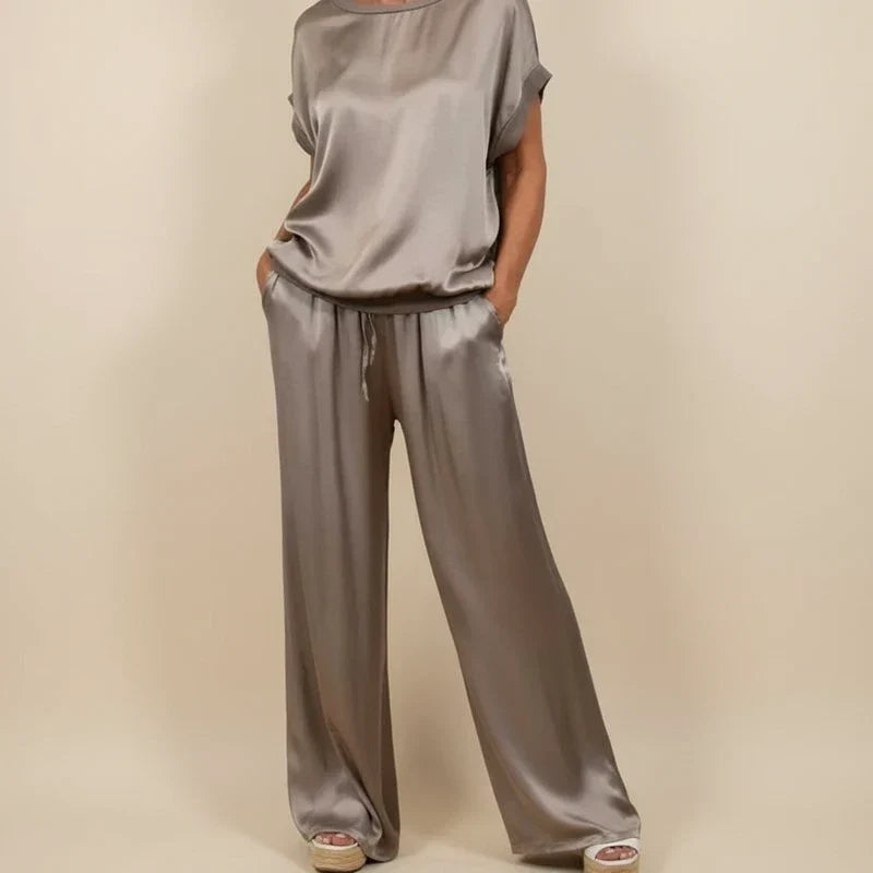 Solvaine | Women's Wide Leg Lounge Two-Piece Set - Cream - Image 6