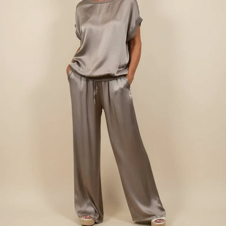 Solvaine | Women's Wide Leg Lounge Two-Piece Set - Cream - Image 6