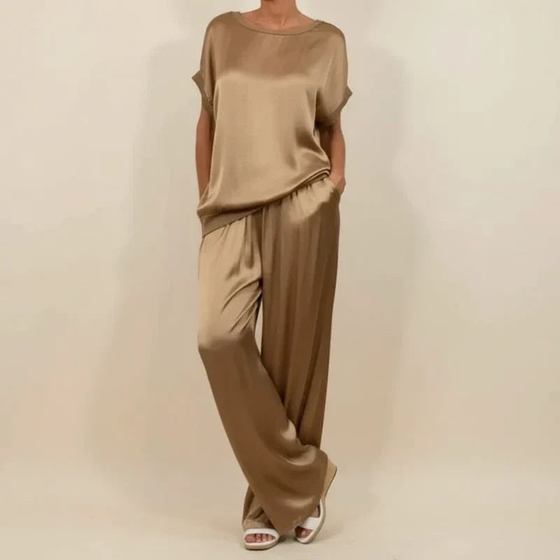 Solvaine | Women's Wide Leg Lounge Two-Piece Set - Cream - Image 7