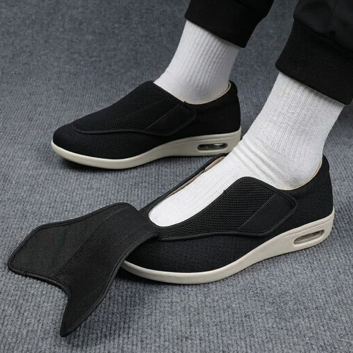 Vyndelle | Women's Orthopedic Sneakers Wide Fit - Black - Image 3