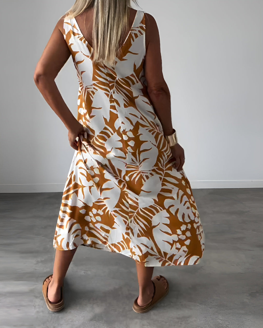 Zindara | Women's Tropical Print Sleeveless Maxi Dress - Image 7
